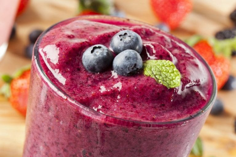 Blueberry Smoothie with Borage Seed Oil